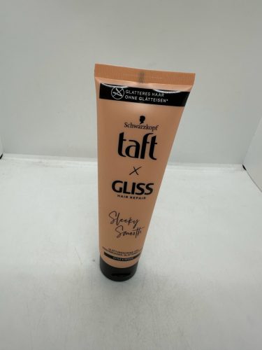 TAFT x GLISS KUR 150ml Hajegyenesitő krém Sleeky Smooth